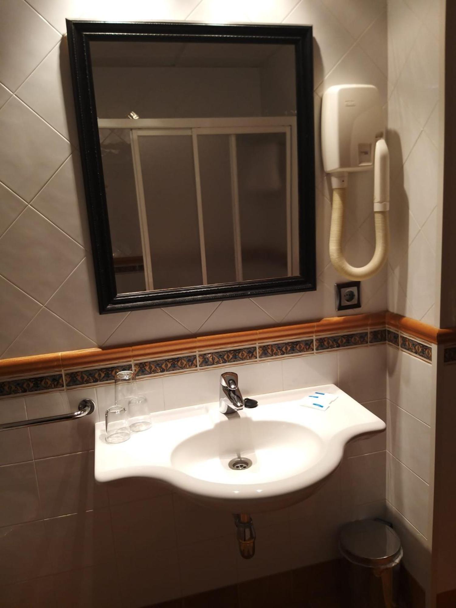 Hotel Condes De Lemos Espana Monforte De Lemos Luaran gambar